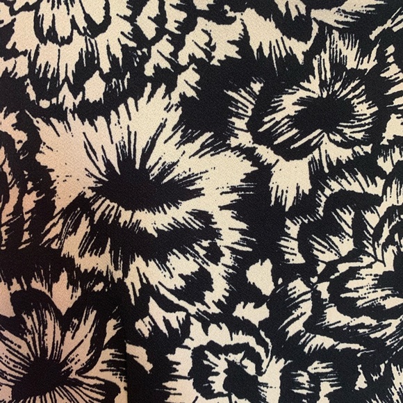 (Size MP) 🦋Ann Taylor Dress - Picture 8 of 10